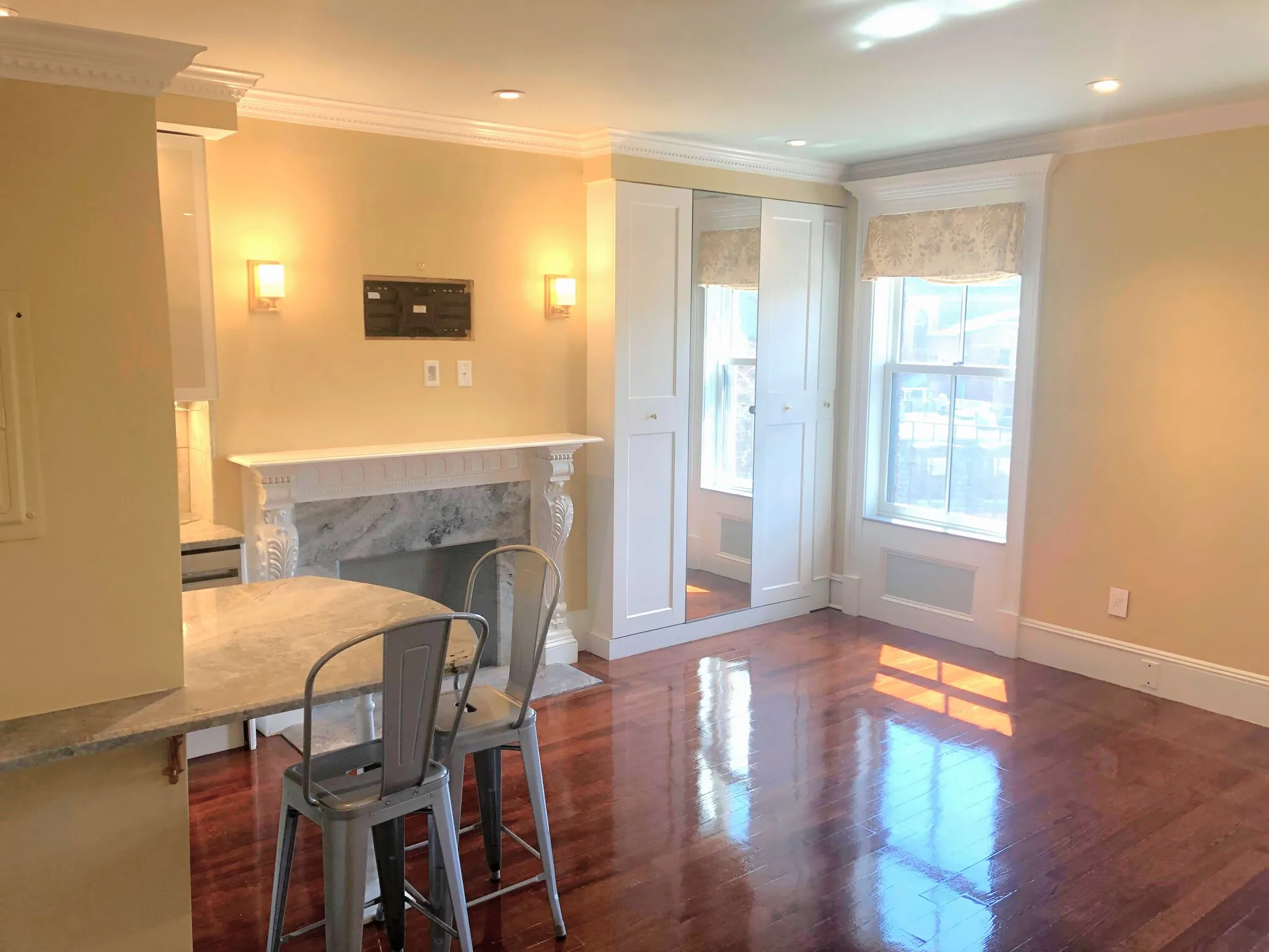 1 bed, 1 bath apartment for rent at 88 Charles St Unit 6, Beacon Hill — photo 3 of 14