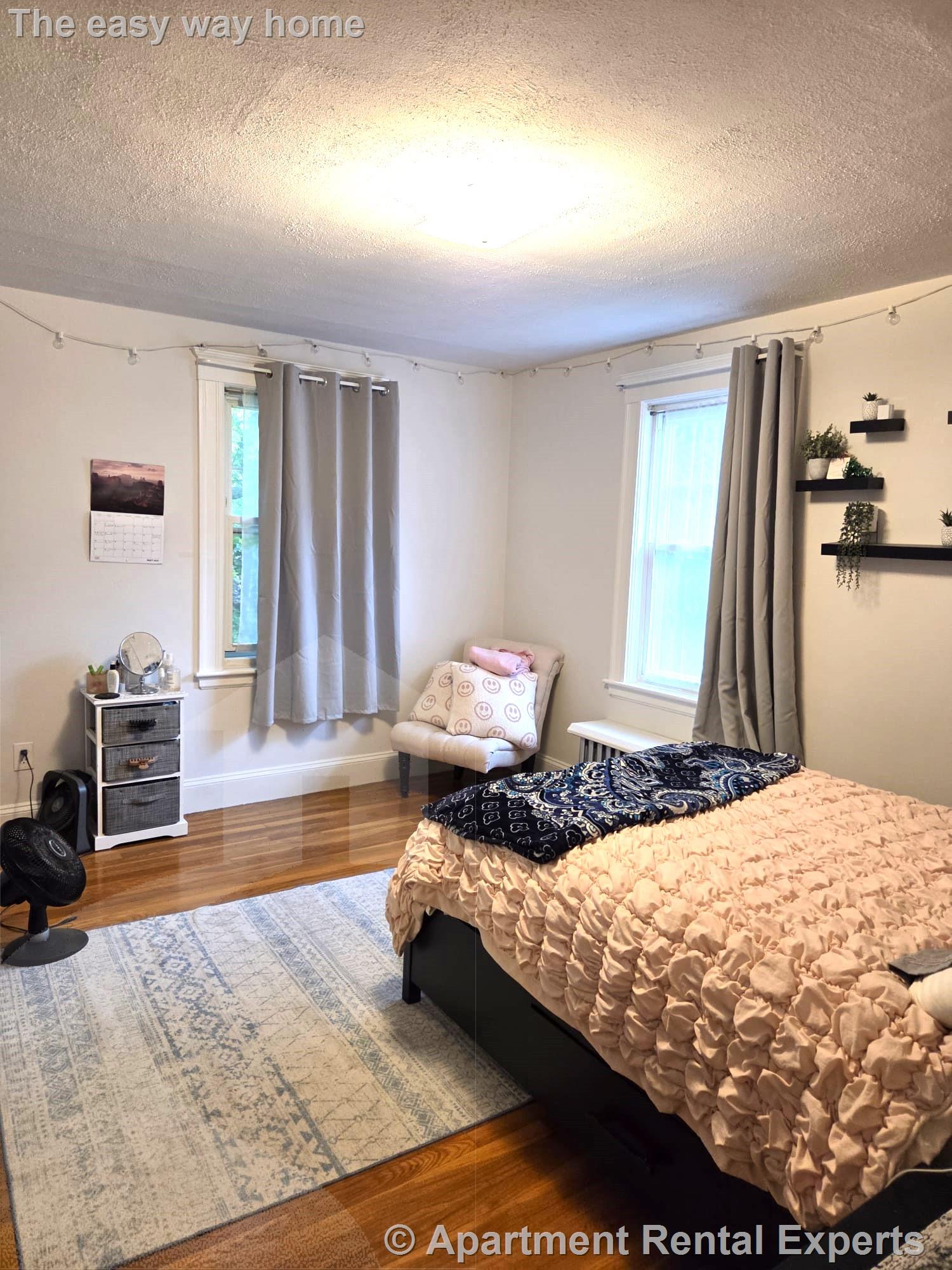 3 bed, 2 bath apartment for rent at 88 Colborne Rd, Brighton — photo 6 of 12