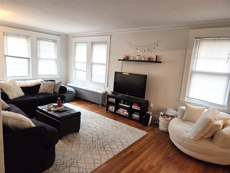 3 bed, 2 bath apartment for rent at 88 Colborne Rd Unit 1, Brighton — photo 11 of 12