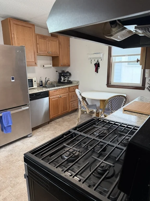 4 bed, 2 bath apartment for rent at 88 Concord Ave Unit 2, Union Square