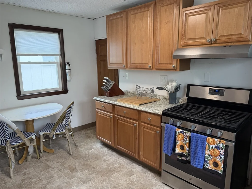4 bed, 2 bath apartment for rent at 88 Concord Ave Unit 2, Union Square — photo 2 of 9