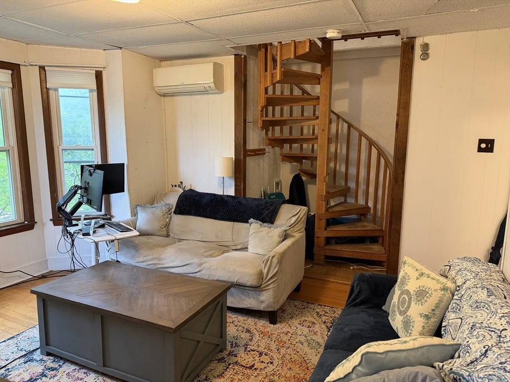 4 bed, 2 bath apartment for rent at 88 Concord Ave Unit 2, Union Square — photo 4 of 9