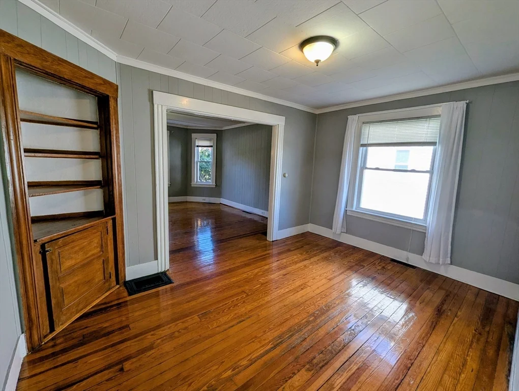 2 bed, 1 bath apartment for rent at 88 Crescent Unit 1, Franklin — photo 7 of 16