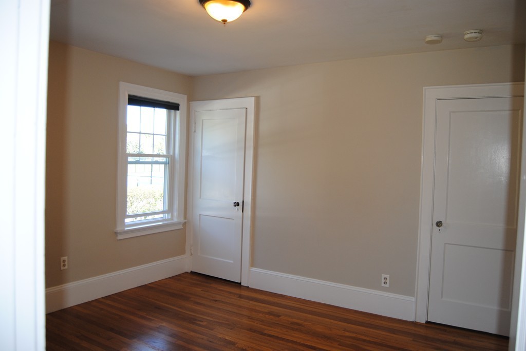 2 bed, 1 bath apartment for rent at 88 Dalton St Unit 1, Belmont — photo 12 of 16