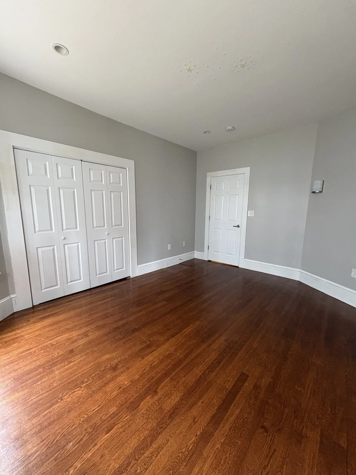 3 bed, 2 bath apartment for rent at 88 Day St Unit 1, Jamaica Plain — photo 7 of 32