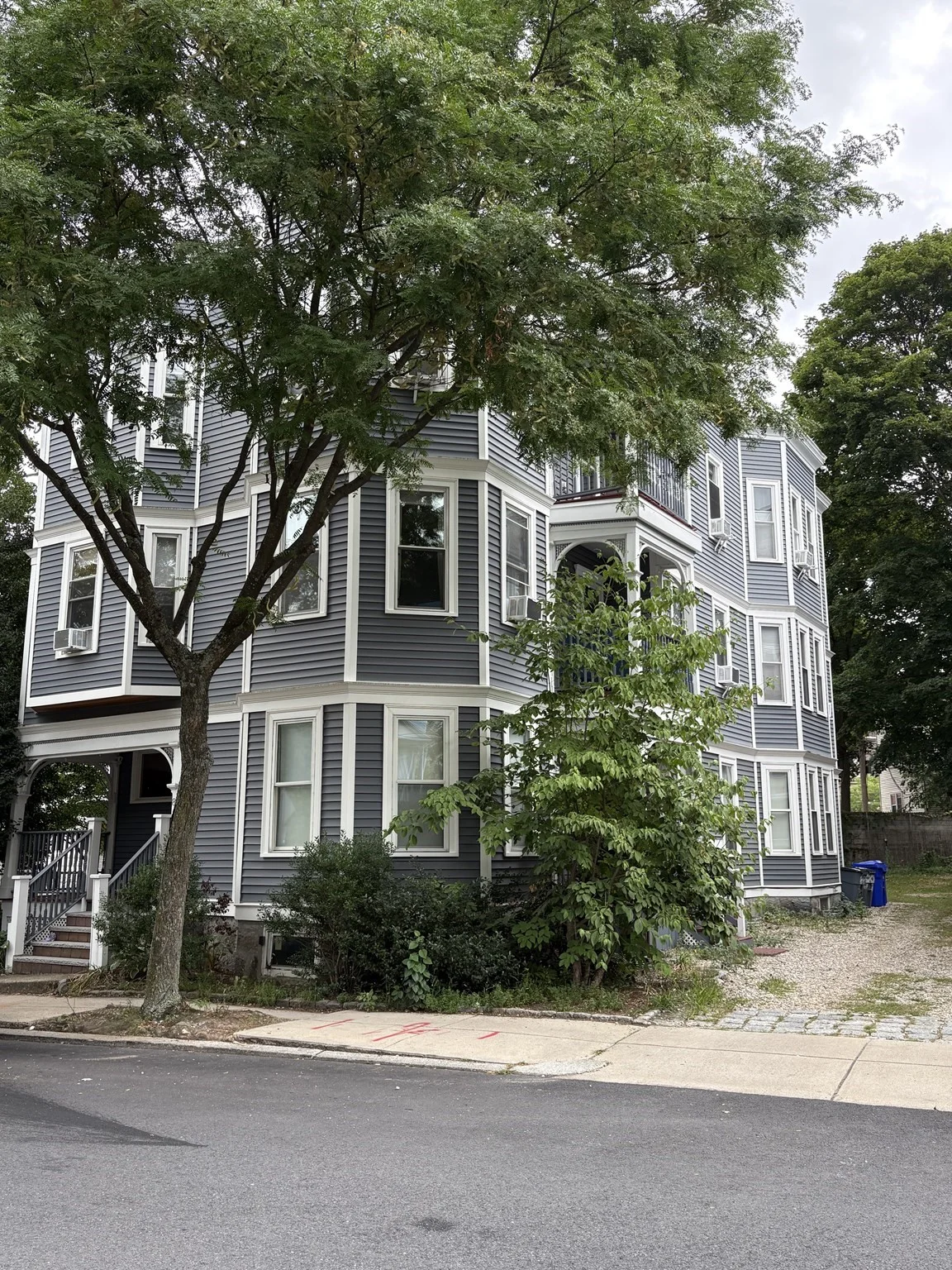 3 bed, 2 bath apartment for rent at 88 Day St Unit 1, Jamaica Plain