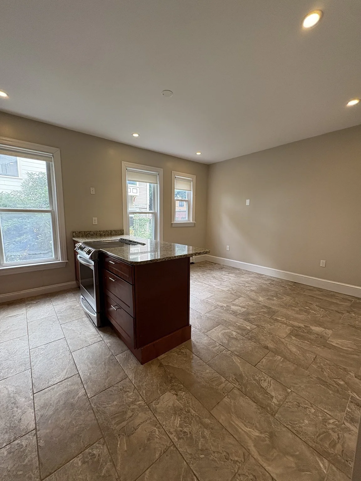 3 bed, 2 bath apartment for rent at 88 Day St Unit 1, Jamaica Plain — photo 25 of 32