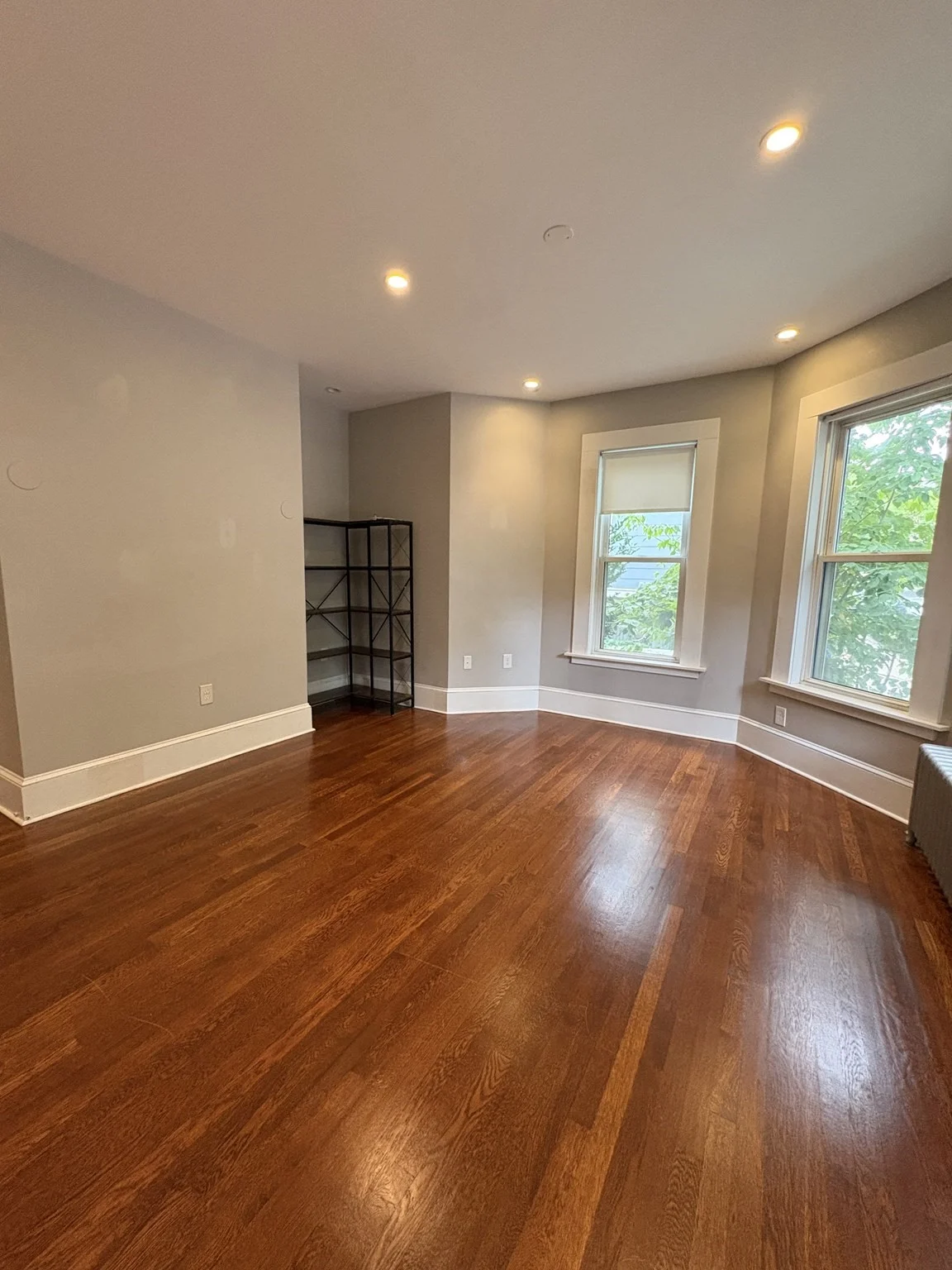 3 bed, 2 bath apartment for rent at 88 Day St Unit 1, Jamaica Plain — photo 5 of 32