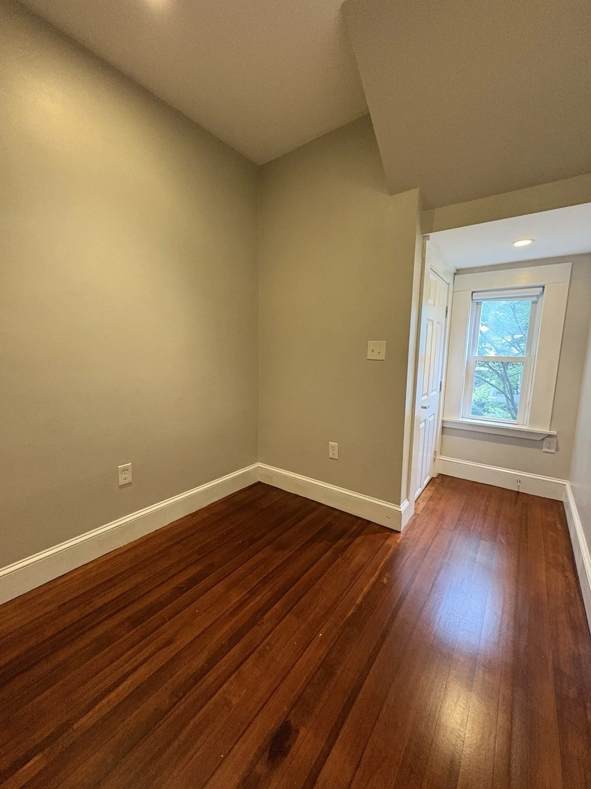 3 bed, 2 bath apartment for rent at 88 Day St Unit 1, Jamaica Plain — photo 17 of 32