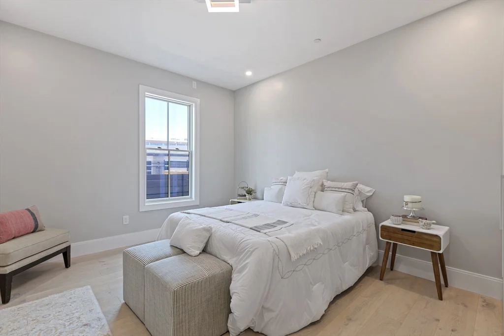 3 bed, 2 bath apartment for rent at 88 Dover St Unit 1, Davis Square — photo 20 of 31