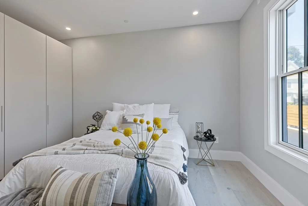 3 bed, 2 bath apartment for rent at 88 Dover St Unit 1, Davis Square — photo 24 of 31