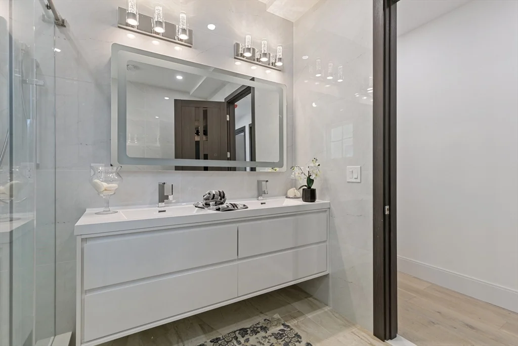 3 bed, 2 bath apartment for rent at 88 Dover St Unit 1, Davis Square — photo 27 of 31