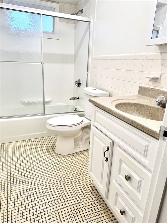 1 bed, 1 bath apartment for rent at 88 Eustis St Unit 1, Revere — photo 9 of 9