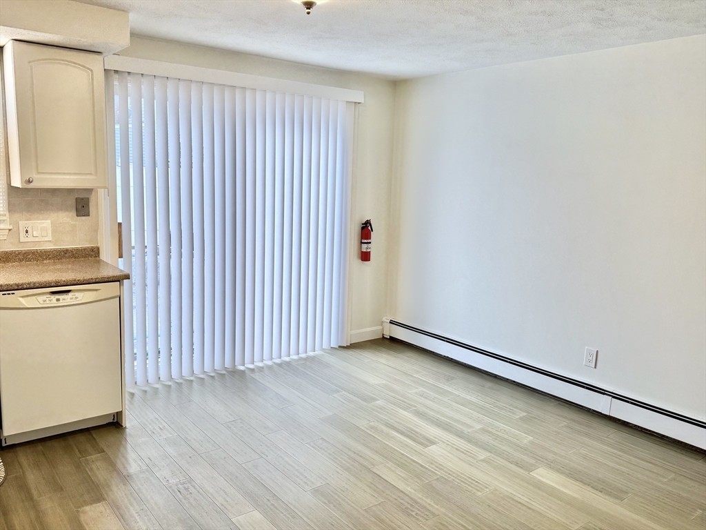 1 bed, 1 bath apartment for rent at 88 Eustis St Unit 1, Revere — photo 3 of 9