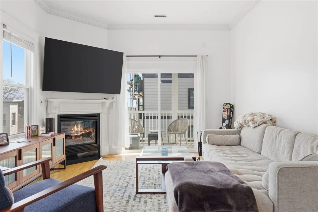 2 bed, 2 bath apartment for rent at 88 G St Unit B, South Boston — photo 4 of 31