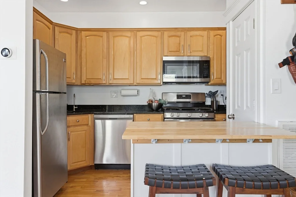 2 bed, 2 bath apartment for rent at 88 G St Unit B, South Boston — photo 11 of 31