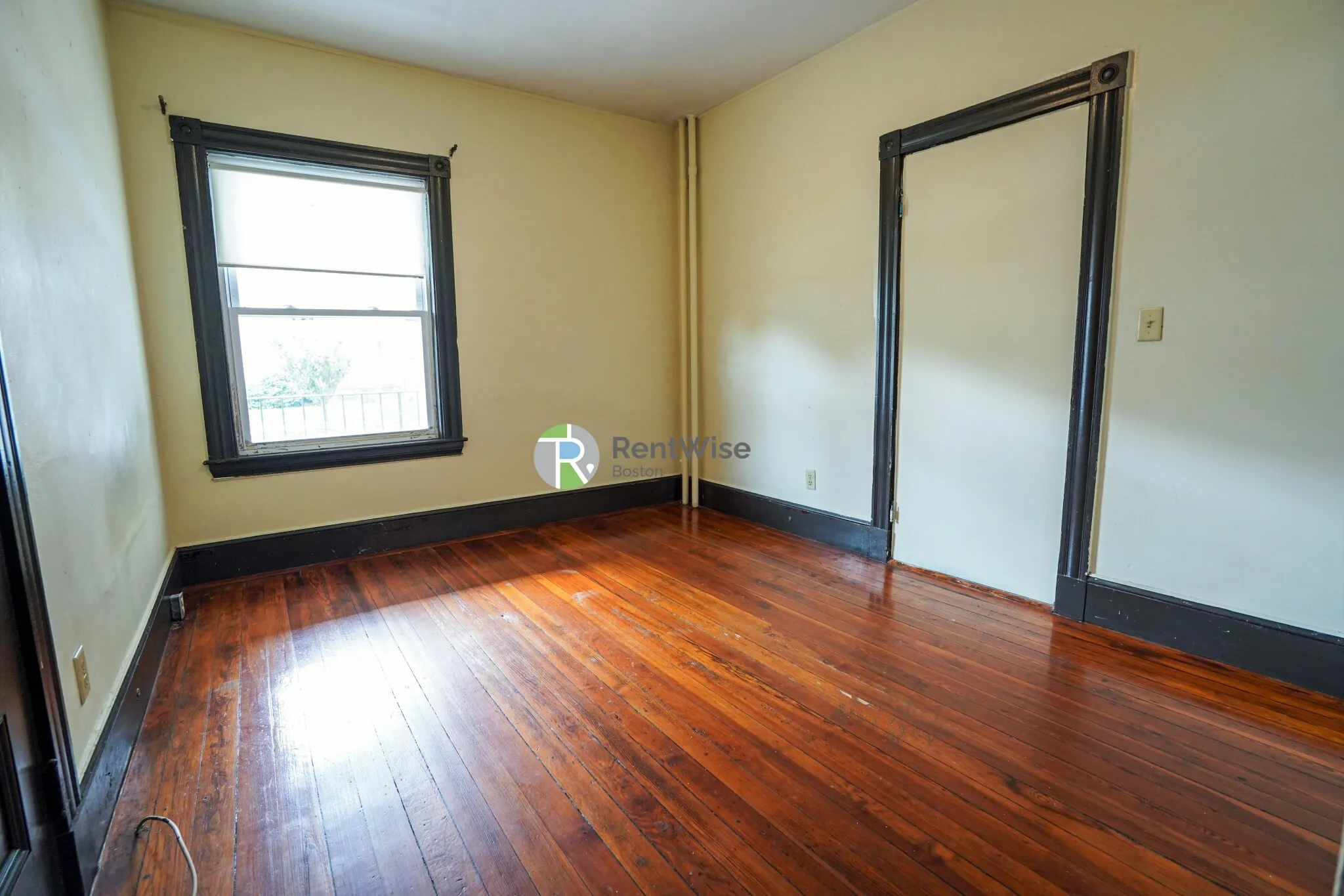 4 bed, 2 bath apartment for rent at 88 Garden St Unit 2, Neighborhood Nine — photo 19 of 23