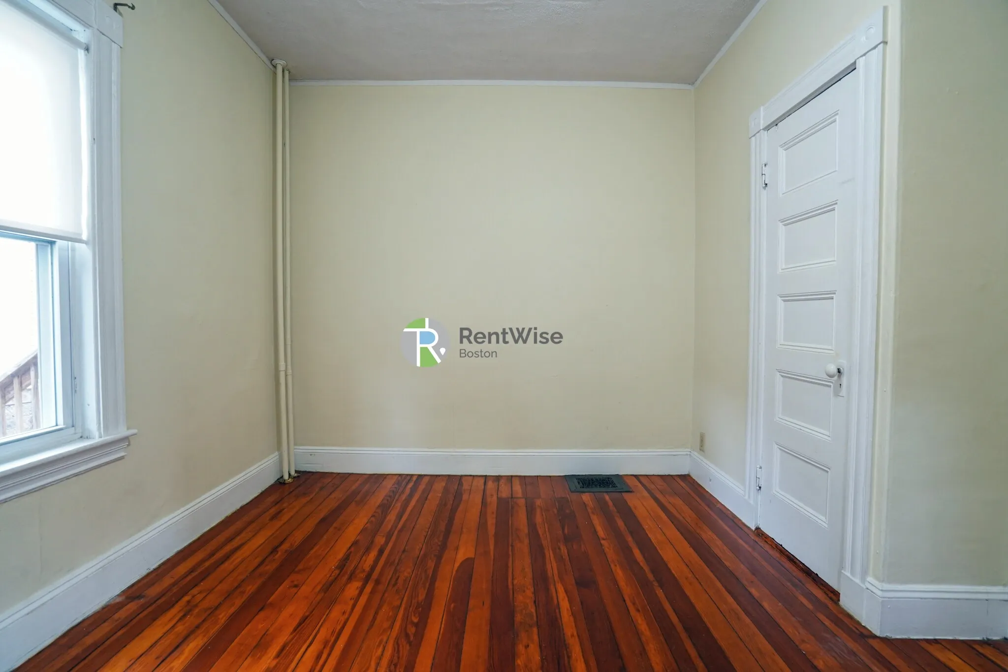 4 bed, 2 bath apartment for rent at 88 Garden St Unit 2, Neighborhood Nine — photo 12 of 23