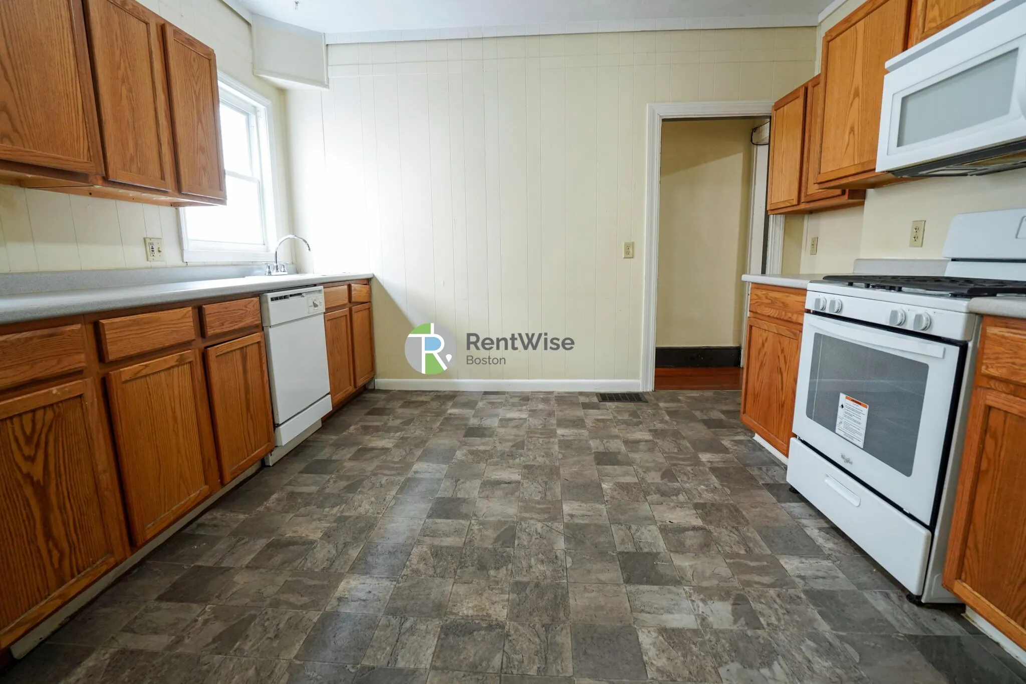 4 bed, 2 bath apartment for rent at 88 Gardena St Unit 88 Gardena St, Brighton — photo 6 of 23