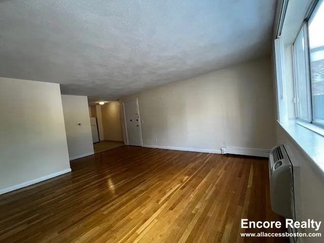 2 bed, 1 bath apartment for rent at 88 Gardner St Unit 12, Allston — photo 3 of 14