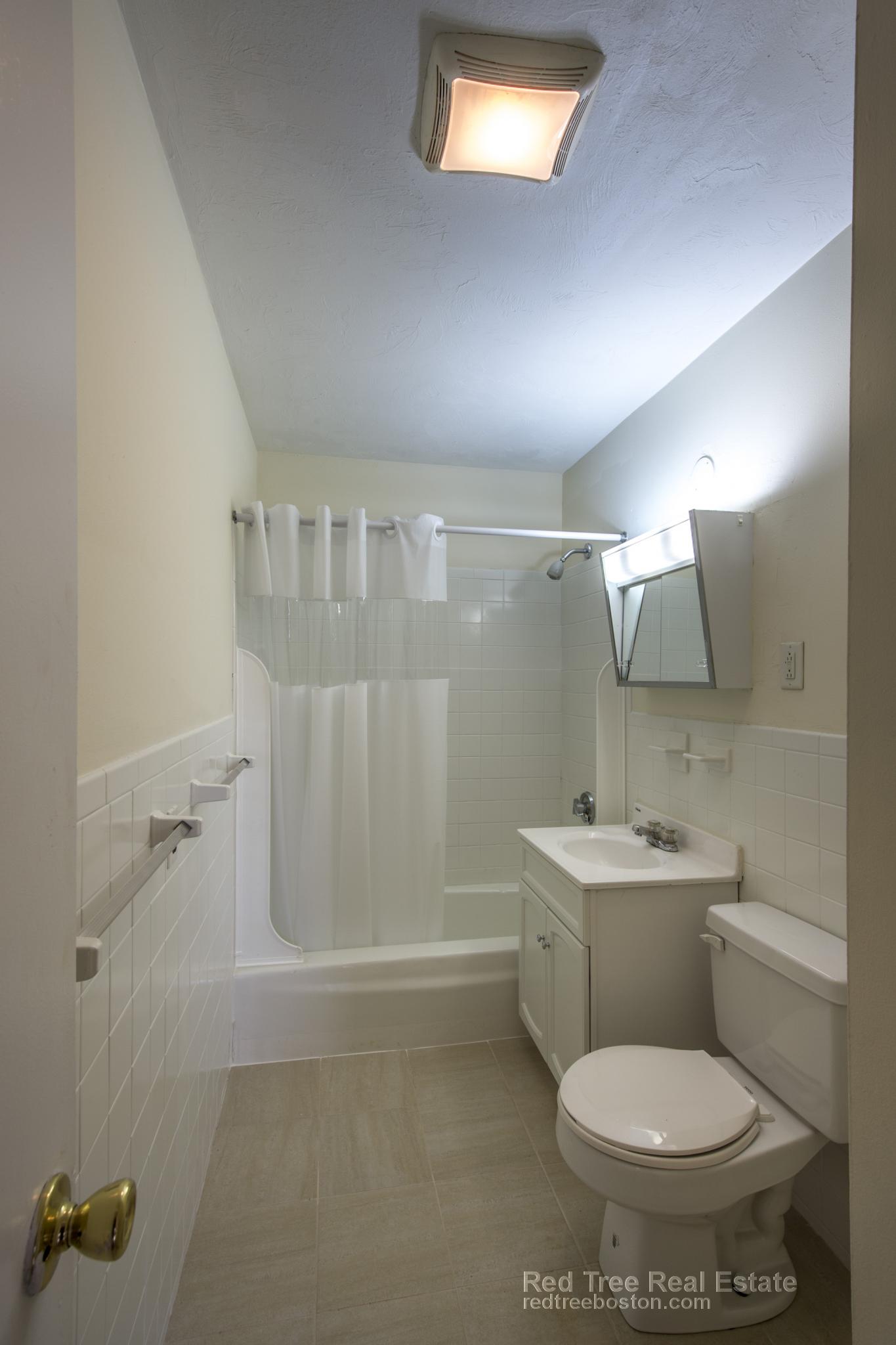 2 bed, 1 bath apartment for rent at 88 Gardner St Unit 2B, Allston — photo 9 of 12