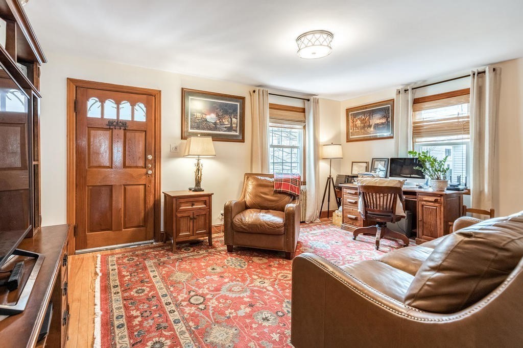 3 bed, 2 bath apartment for rent at 88 Garland St, Chelsea — photo 3 of 29