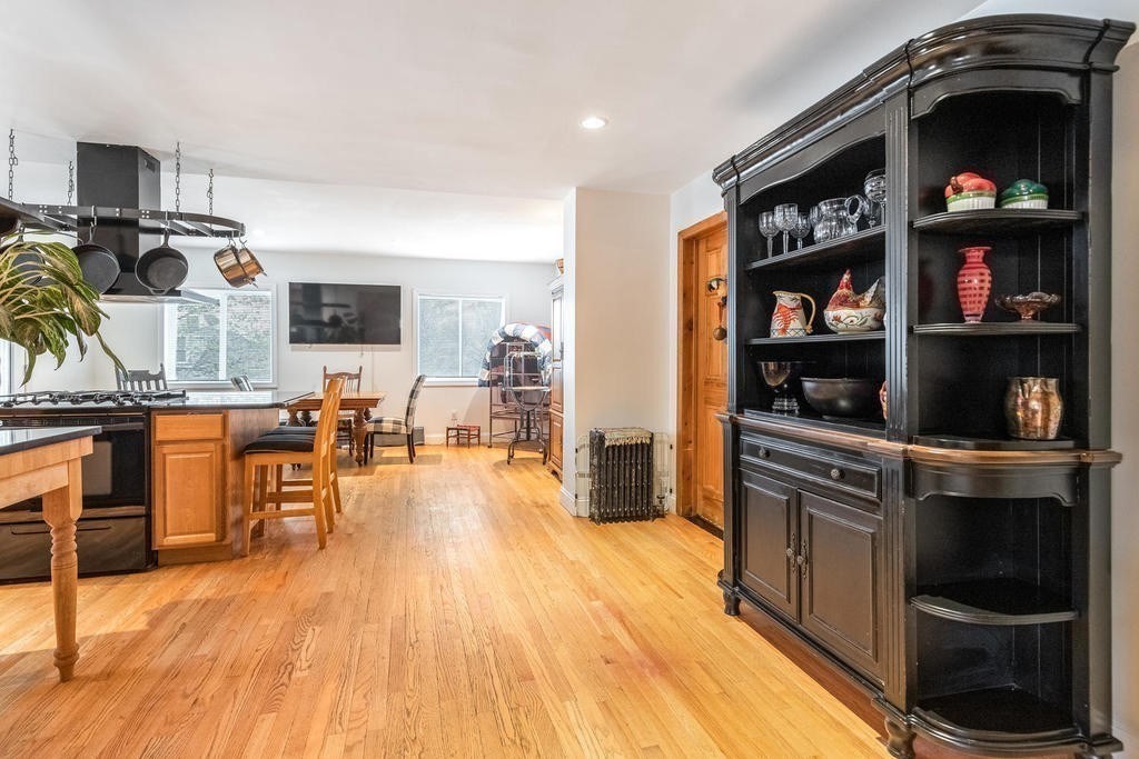 3 bed, 2 bath apartment for rent at 88 Garland St, Chelsea — photo 11 of 29