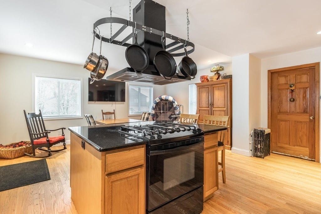 3 bed, 2 bath apartment for rent at 88 Garland St, Chelsea — photo 13 of 29