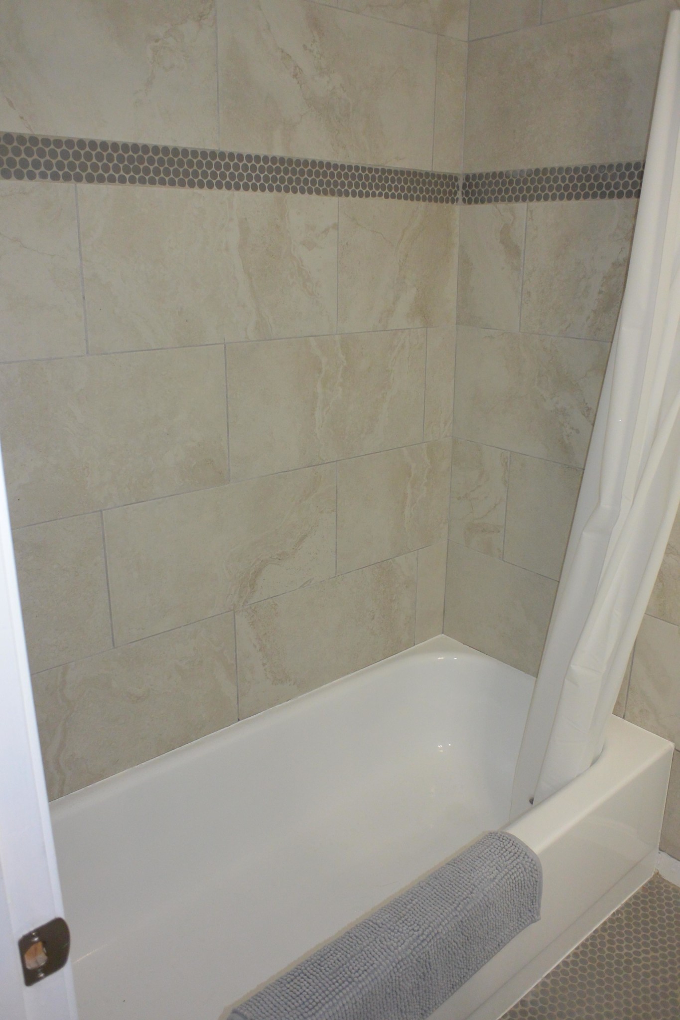 3 bed, 2 bath apartment for rent at 88 Gordon St Unit 203, Brighton — photo 13 of 16