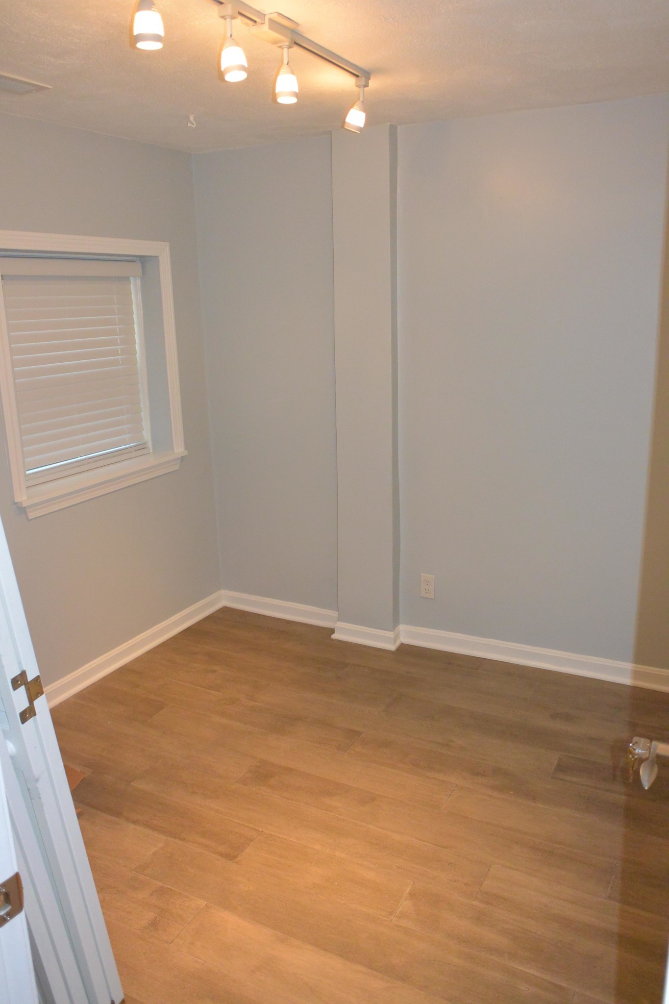 3 bed, 2 bath apartment for rent at 88 Gordon St Unit 203, Brighton — photo 15 of 16