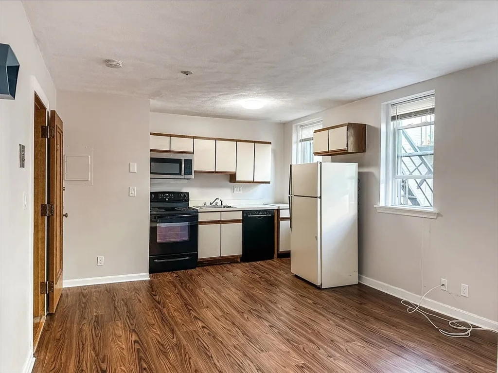 Studio bed, 1 bath apartment for rent at 88 Gordon St Unit 302, Allston — photo 1 of 7