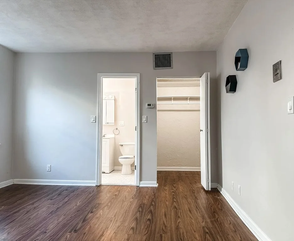 Studio bed, 1 bath apartment for rent at 88 Gordon St Unit 302, Allston — photo 3 of 7
