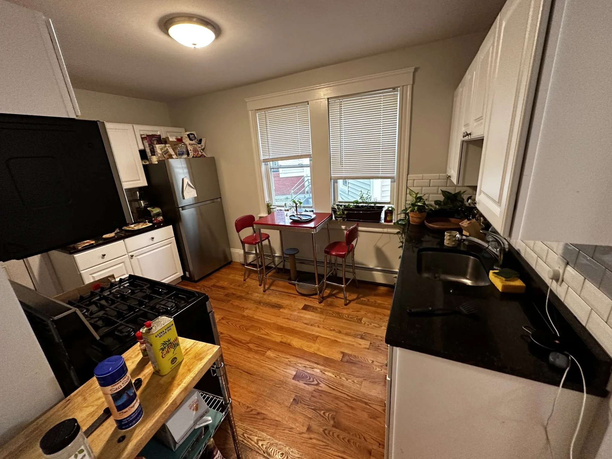 3 bed, 1 bath apartment for rent at 88 Hampshire St Unit 1, The Port — photo 8 of 31