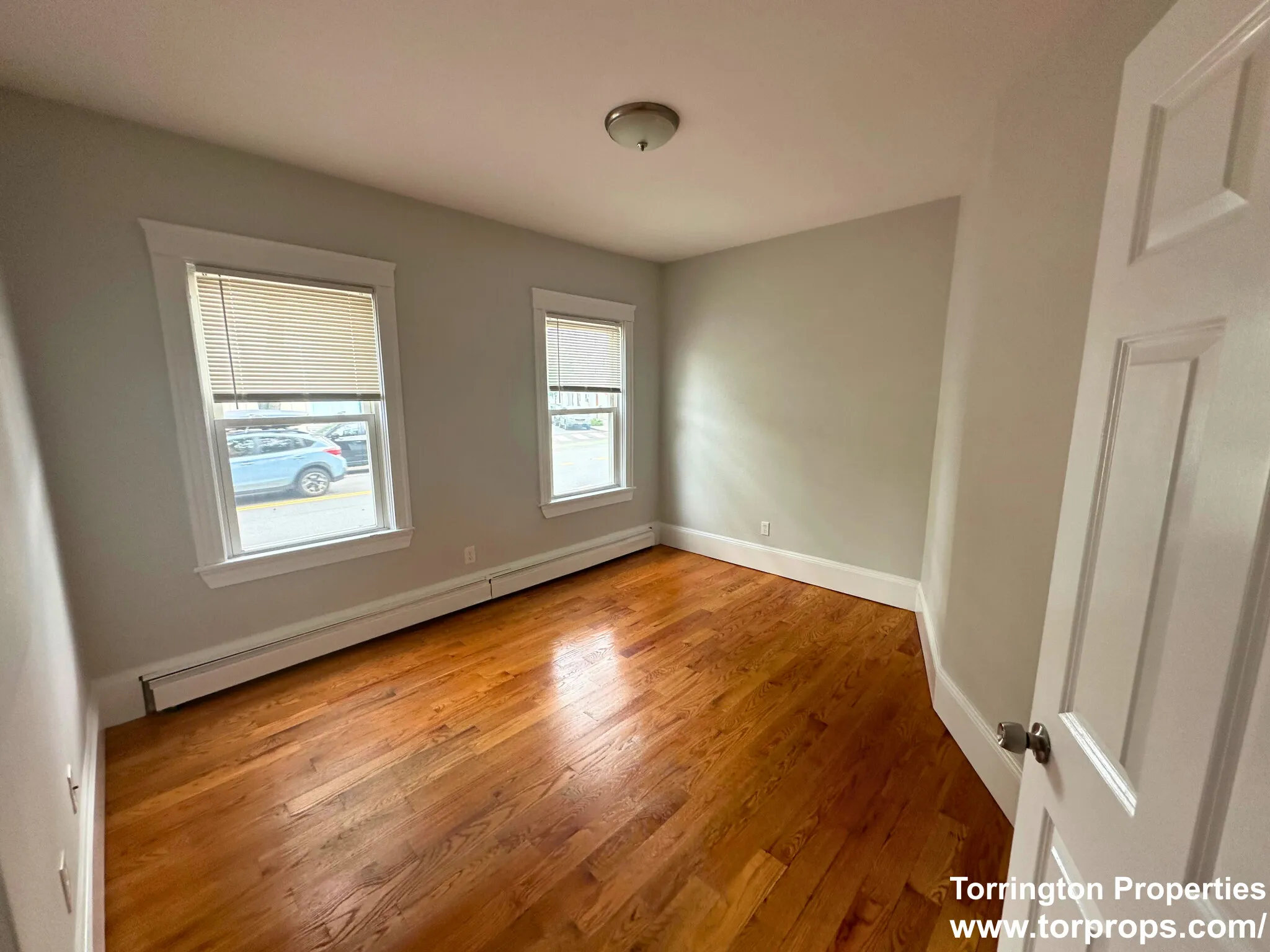 3 bed, 1 bath apartment for rent at 88 Hampshire St Unit 1, The Port — photo 26 of 31