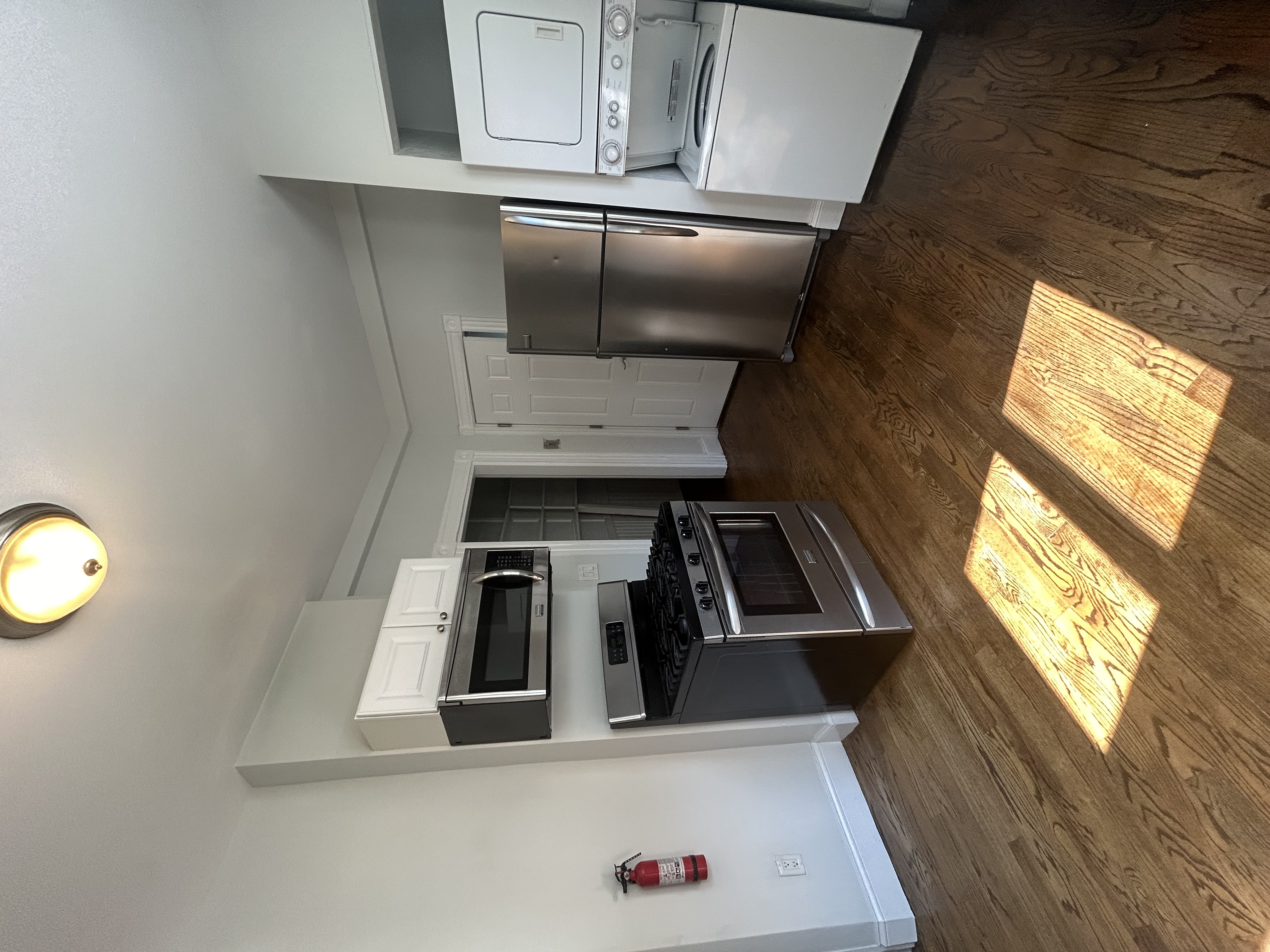 3 bed, 1 bath apartment for rent at 88 Hampshire St Unit 3, The Port — photo 7 of 14