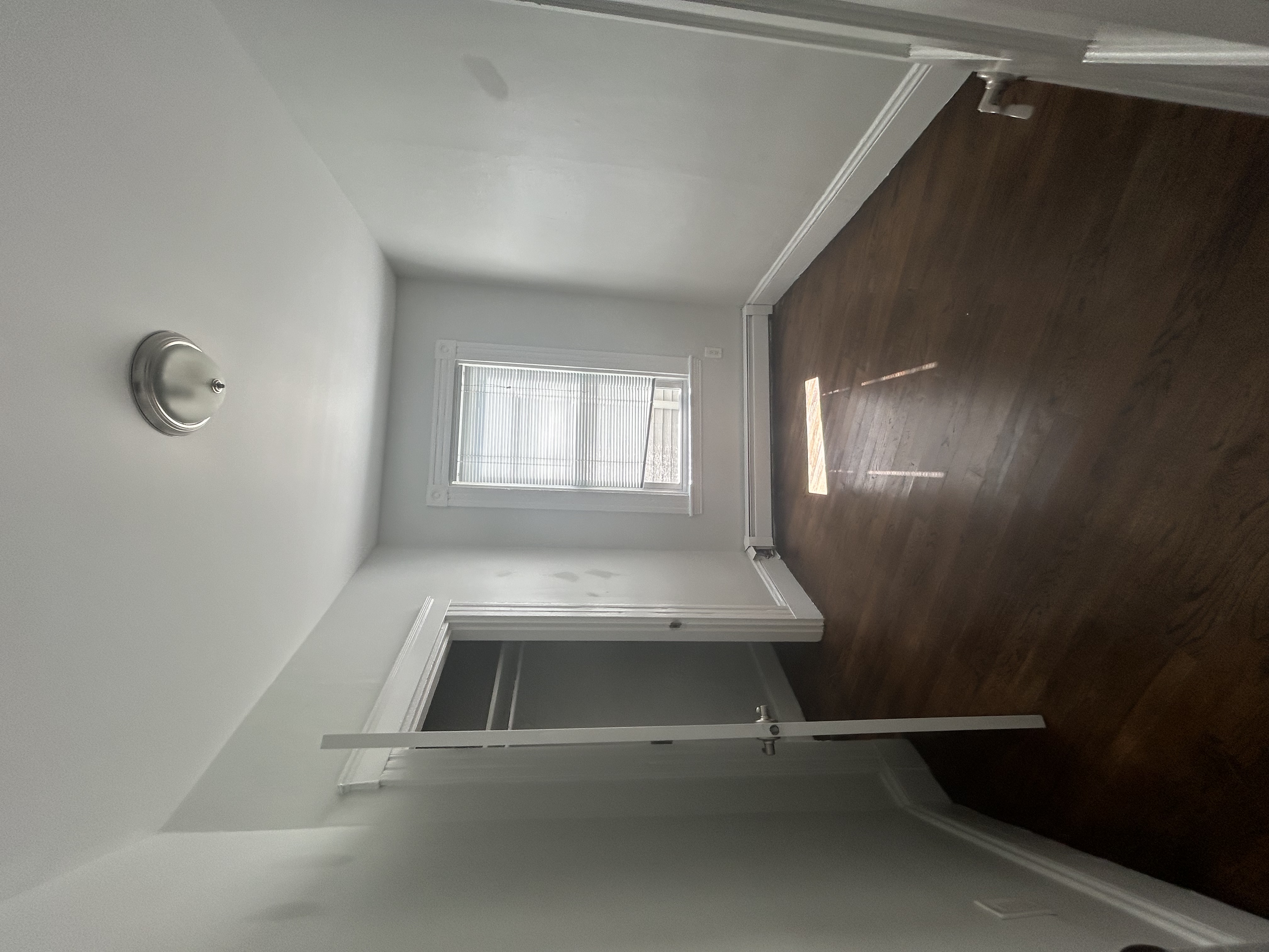 3 bed, 1 bath apartment for rent at 88 Hampshire St Unit 3, The Port — photo 6 of 14