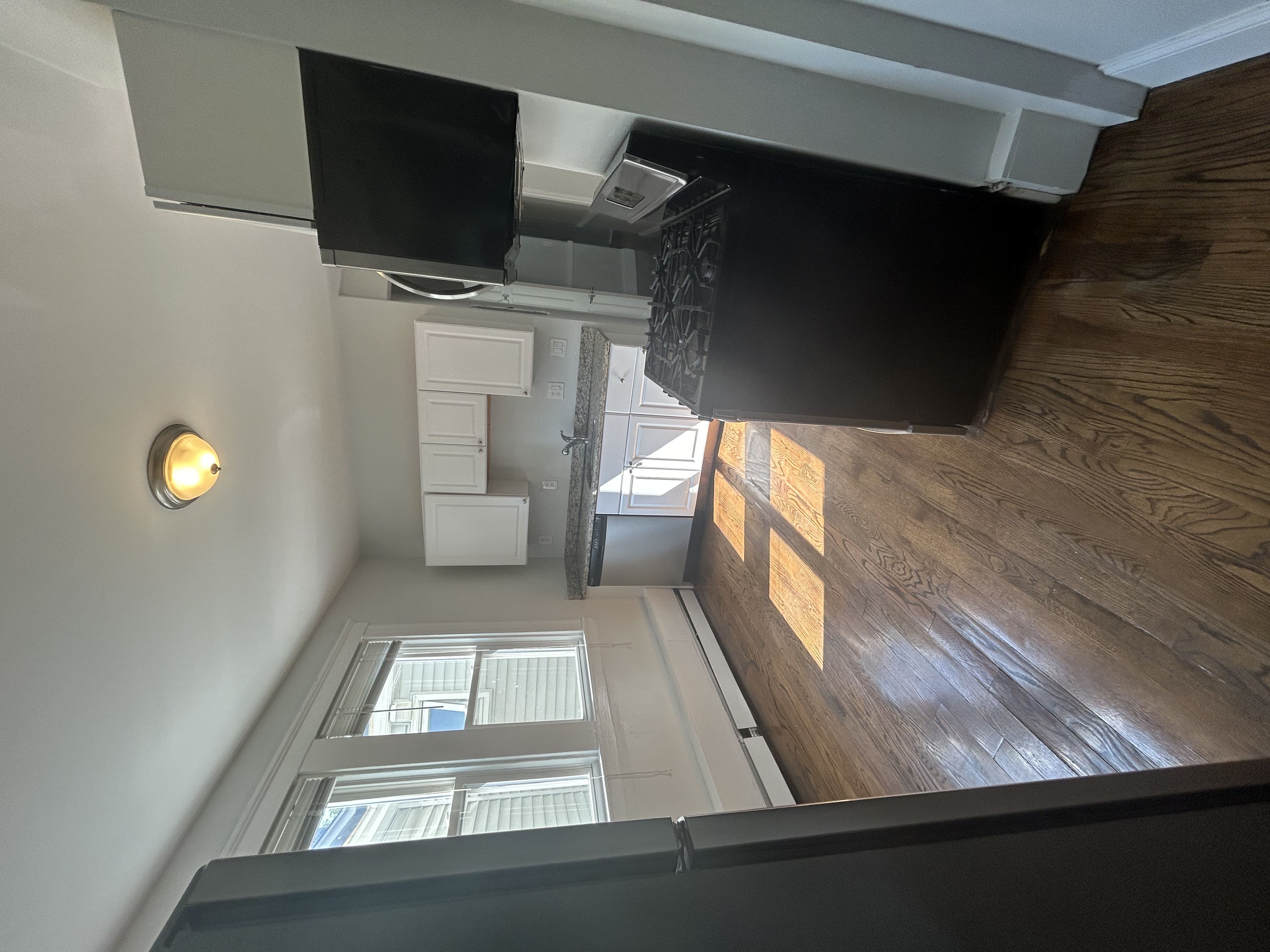 3 bed, 1 bath apartment for rent at 88 Hampshire St Unit 3, The Port — photo 5 of 14