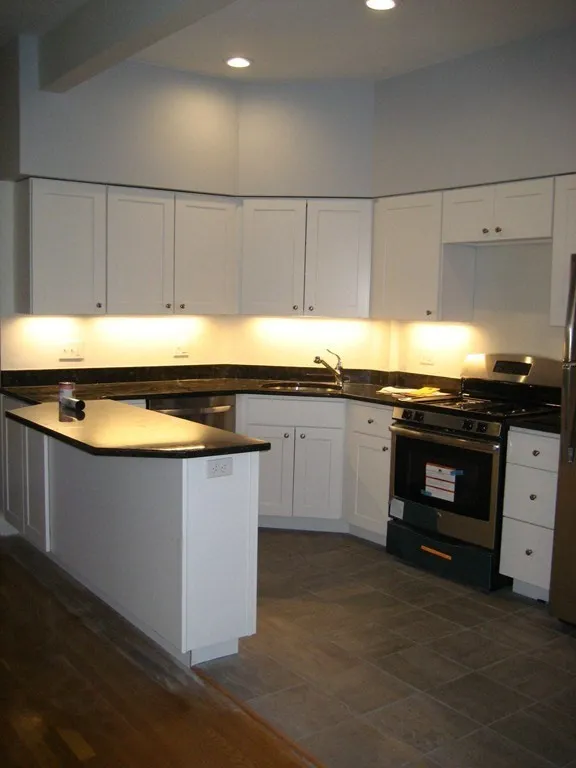 2 bed, 1 bath apartment for rent at 88 Hancock St Unit 2, Mid-Cambridge — photo 4 of 8