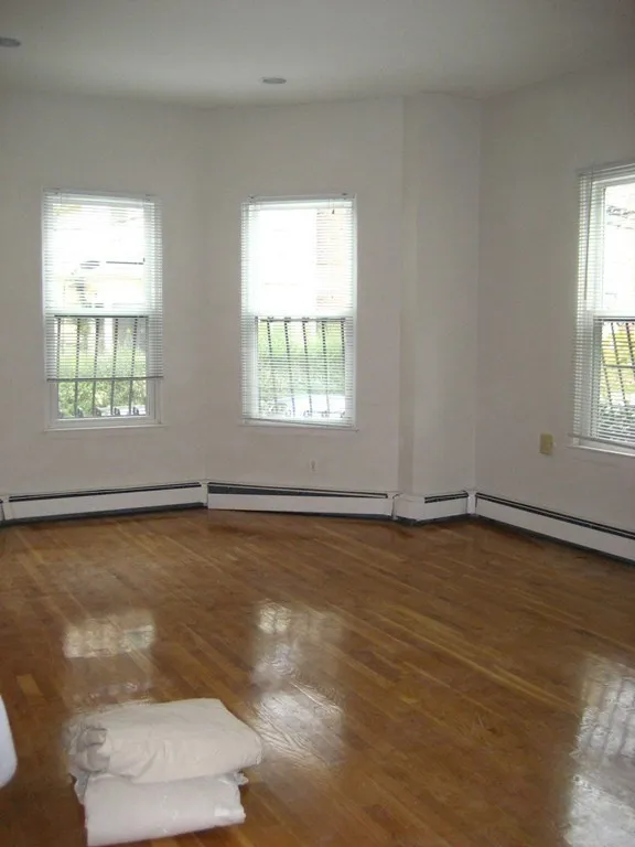 2 bed, 1 bath apartment for rent at 88 Hancock St Unit 2, Mid-Cambridge — photo 5 of 8