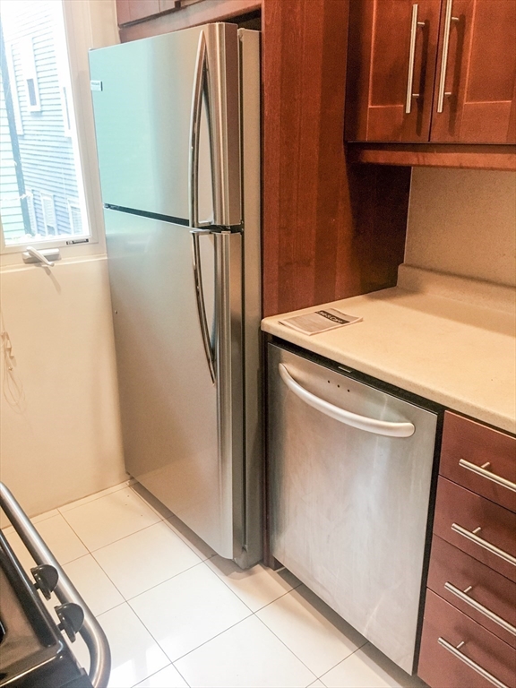 1 bed, 1 bath apartment for rent at 88 Hancock St Unit 8, Mid-Cambridge — photo 4 of 8