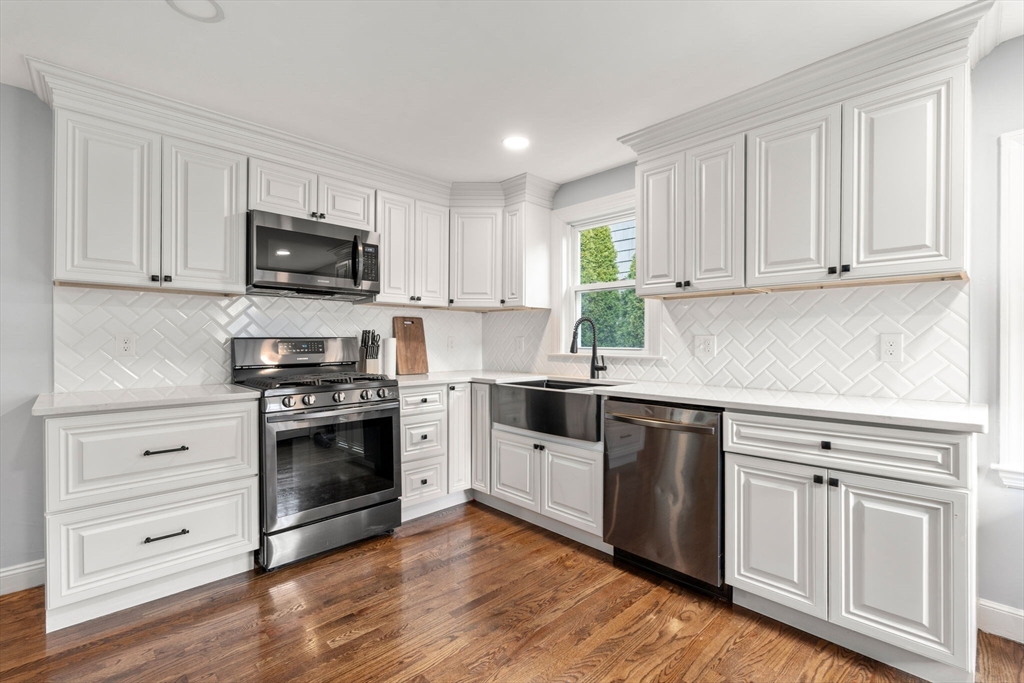 3 bed, 1.5 bath apartment for rent at 88 Highland Ave Unit 1, Watertown — photo 2 of 20