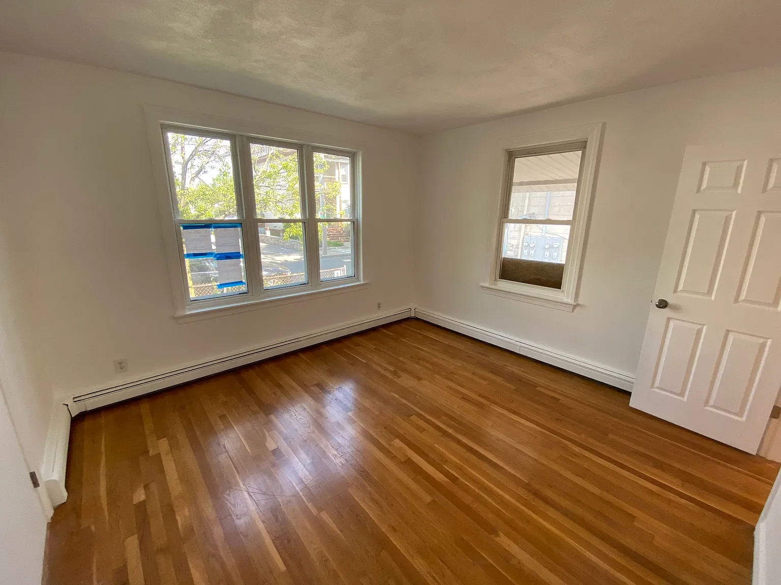 5 bed, 1 bath apartment for rent at 88 Irving St Unit 1, Everett — photo 3 of 6