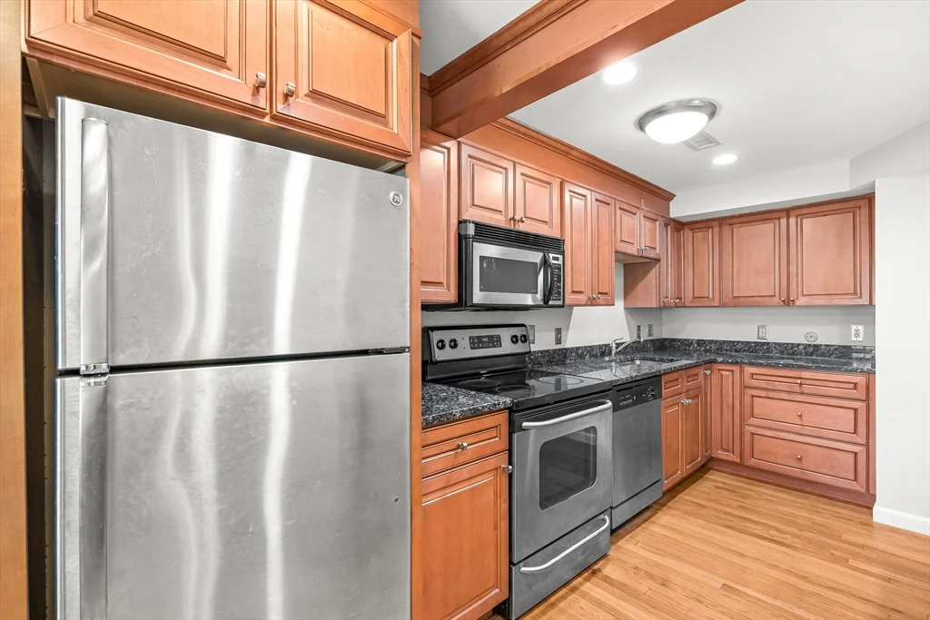 2 bed, 1 bath apartment for rent at 88 Jericho Rd Unit 88, Weston — photo 7 of 18