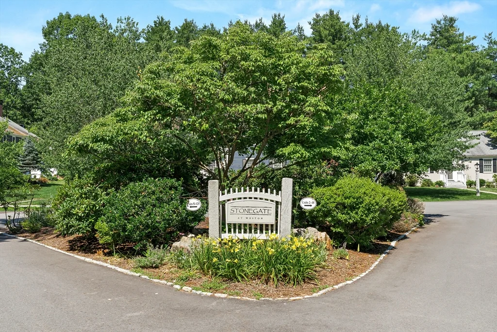 2 bed, 1 bath apartment for rent at 88 Jericho Rd Unit 88, Weston — photo 17 of 18