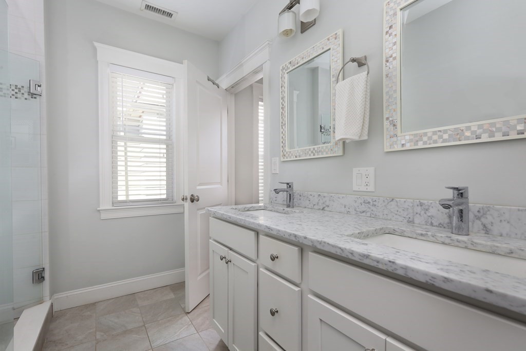 4 bed, 2 bath apartment for rent at 88 Josephine Ave Unit 2, Ball Square — photo 10 of 16
