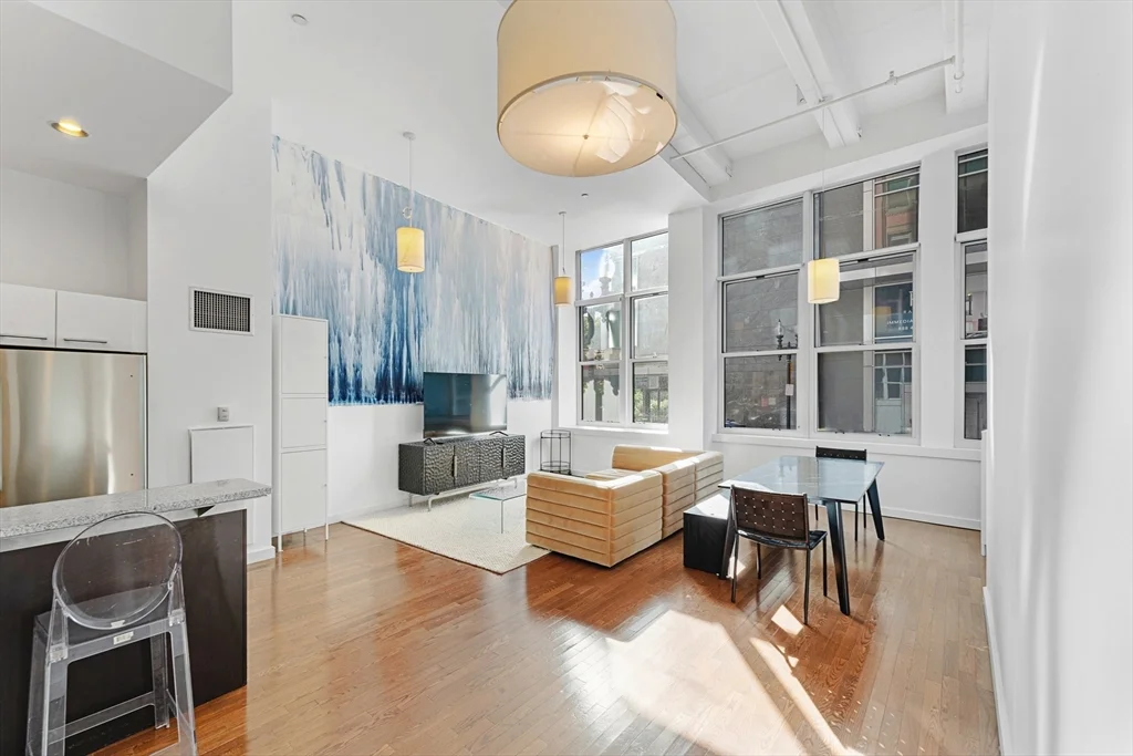 1 bed, 1 bath apartment for rent at 88 Kingston St Unit 1F, Midtown — photo 1 of 21