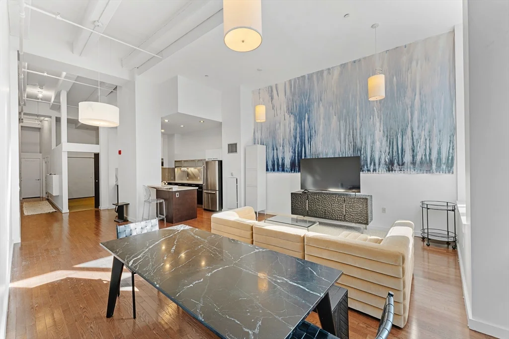 1 bed, 1 bath apartment for rent at 88 Kingston St Unit 1F, Midtown — photo 3 of 21
