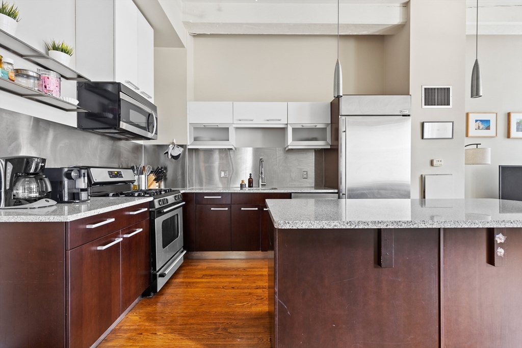 1 bed, 1 bath apartment for rent at 88 Kingston St Unit 3D, Boston Downtown — photo 3 of 22