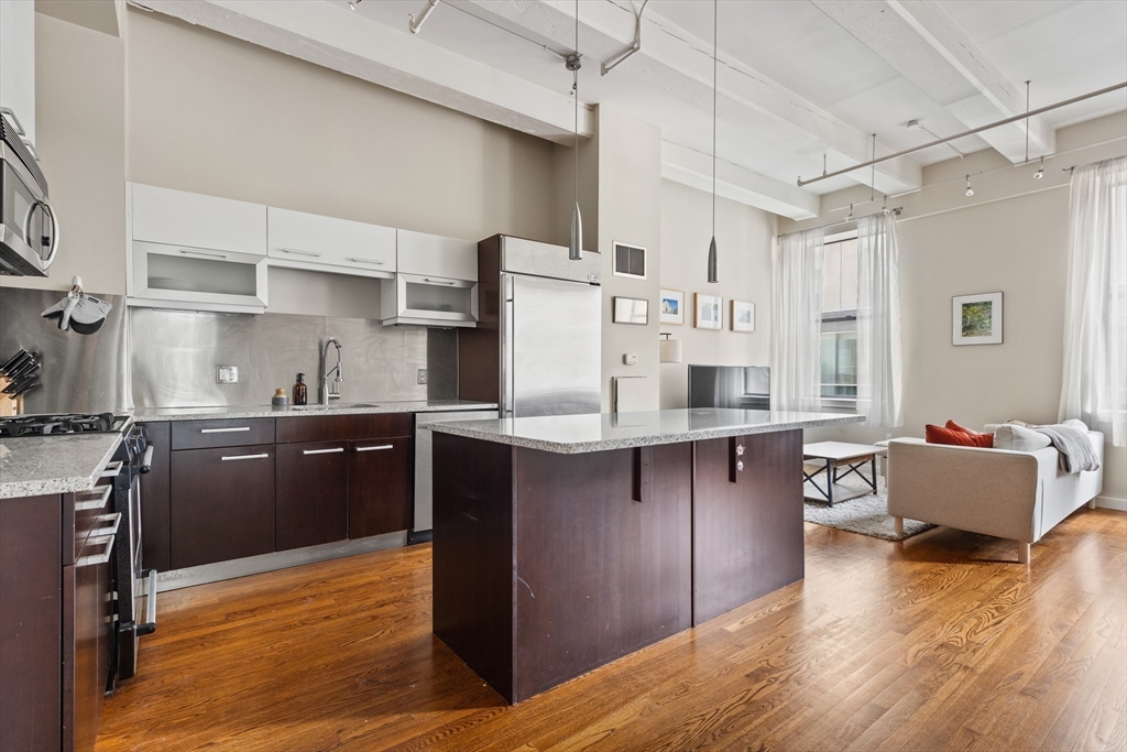 1 bed, 1 bath apartment for rent at 88 Kingston St Unit 3D, Boston Downtown — photo 1 of 22