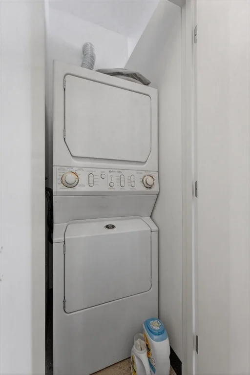 1 bed, 1 bath apartment for rent at 88 Kingston St Unit 6C, Midtown — photo 23 of 23